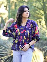 Load image into Gallery viewer, Anjou Top O/S Navy Multi