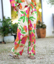 Load image into Gallery viewer, Anela Floral Print Pants Beige Multi