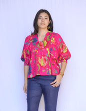 Load image into Gallery viewer, Anjou Top O/S - Fuchsia