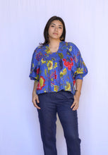 Load image into Gallery viewer, Anjou Top O/S - Periwinkle