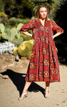 Load image into Gallery viewer, Skye Dress Geo Print Black Red