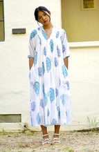 Load image into Gallery viewer, Skye Dress White Blue