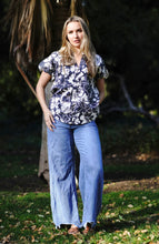 Load image into Gallery viewer, Amara Floral Top