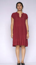 Load image into Gallery viewer, Aya Dobby Dress Maroon