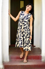 Load image into Gallery viewer, Ingrid Cotton Dress Black White