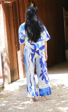 Load image into Gallery viewer, Erin Abstract Print Shirt Blue Multi