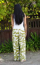 Load image into Gallery viewer, Erin Abstract Print Pants Olive White