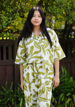 Load image into Gallery viewer, Erin Abstract Print Shirt Olive White