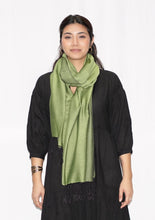 Load image into Gallery viewer, Silky Water Pashmina