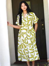 Load image into Gallery viewer, Brigitte Abstract Print Dress
