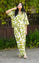 Load image into Gallery viewer, Erin Abstract Print Pants Olive White 

