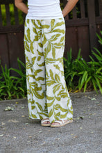 Load image into Gallery viewer, Erin Abstract Print Pants Olive White 
