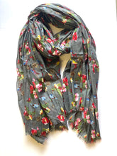 Load image into Gallery viewer, Bird Cotton Scarf
