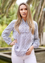 Load image into Gallery viewer, Loren Henley Top Navy White
