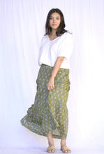 Load image into Gallery viewer, Tiered Cotton Skirt-Olive Multi

