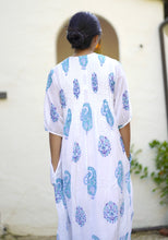 Load image into Gallery viewer, Skye Dress White Blue
