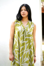 Load image into Gallery viewer, Ingrid Cotton Dress Green White
