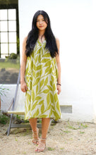Load image into Gallery viewer, Ingrid Cotton Dress Green White

