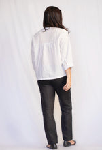 Load image into Gallery viewer, Terra Cropped Cotton Button Down Blouse-White
