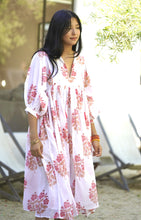 Load image into Gallery viewer, Mylah Midi Dress Block Printed White Coral 

