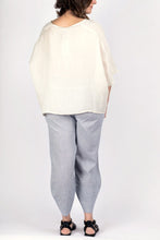 Load image into Gallery viewer, Everly Linen Blouse Natural

