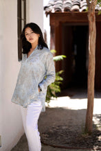 Load image into Gallery viewer, Anoushka Foil Printed Top Silver
