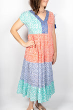 Load image into Gallery viewer, April Block Printed Dress
