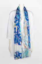 Load image into Gallery viewer, Amelia Geo Flo Scarf
