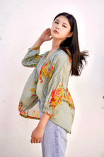 Load image into Gallery viewer, Alya Floral Top Olive
