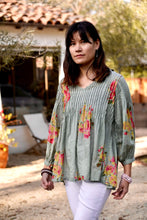 Load image into Gallery viewer, Alya Floral Top Olive
