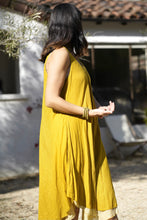Load image into Gallery viewer, Tiffany Dress Yellow
